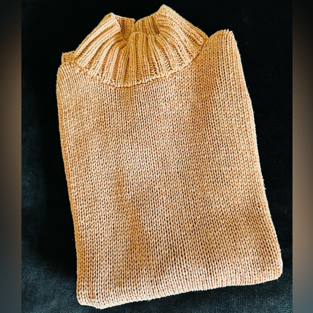 Peach Silk Sweater with Ribbed Texture - Picture 2 of 9
